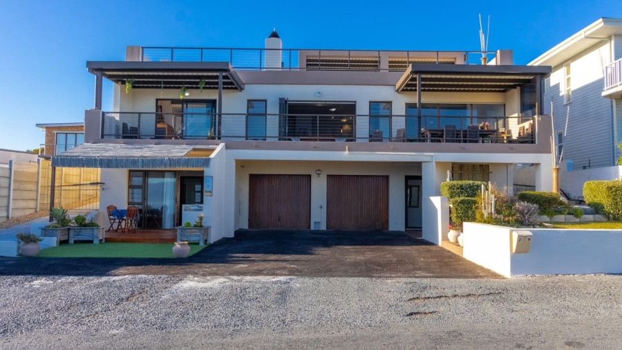 5 Bedroom Property for Sale in De Kelders Western Cape